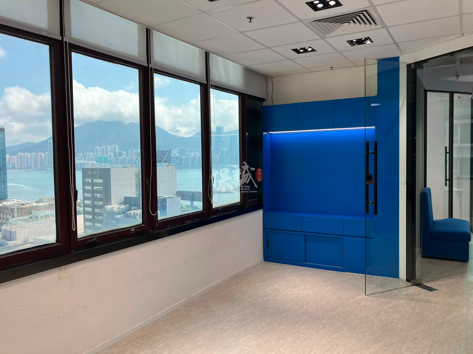 海景 靚裝 多房 銀座商廈 平均約20元呎［包差餉管理費］ - Photo 3