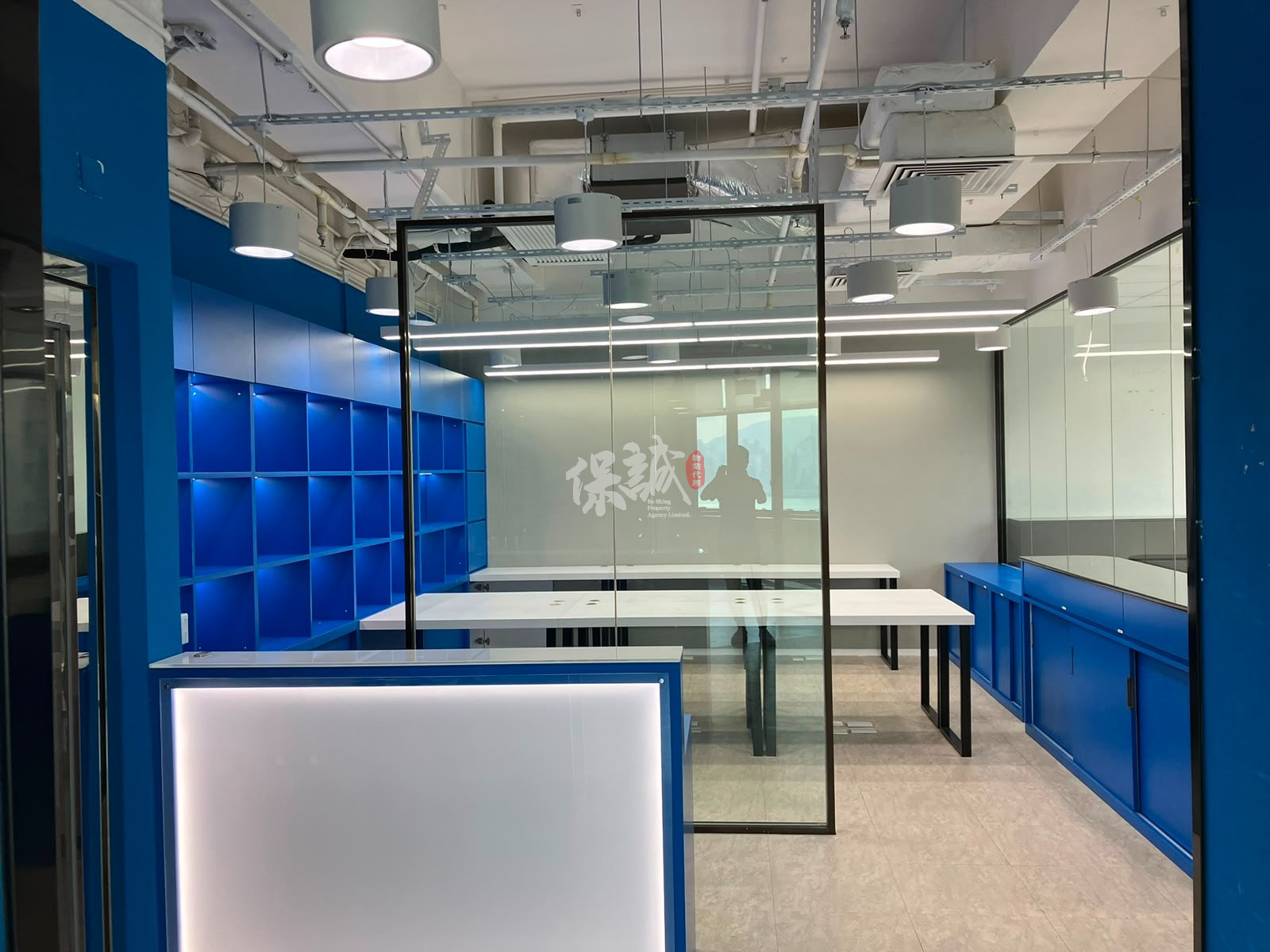 海景 靚裝 多房 銀座商廈 平均約20元呎［包差餉管理費］ - Photo 5