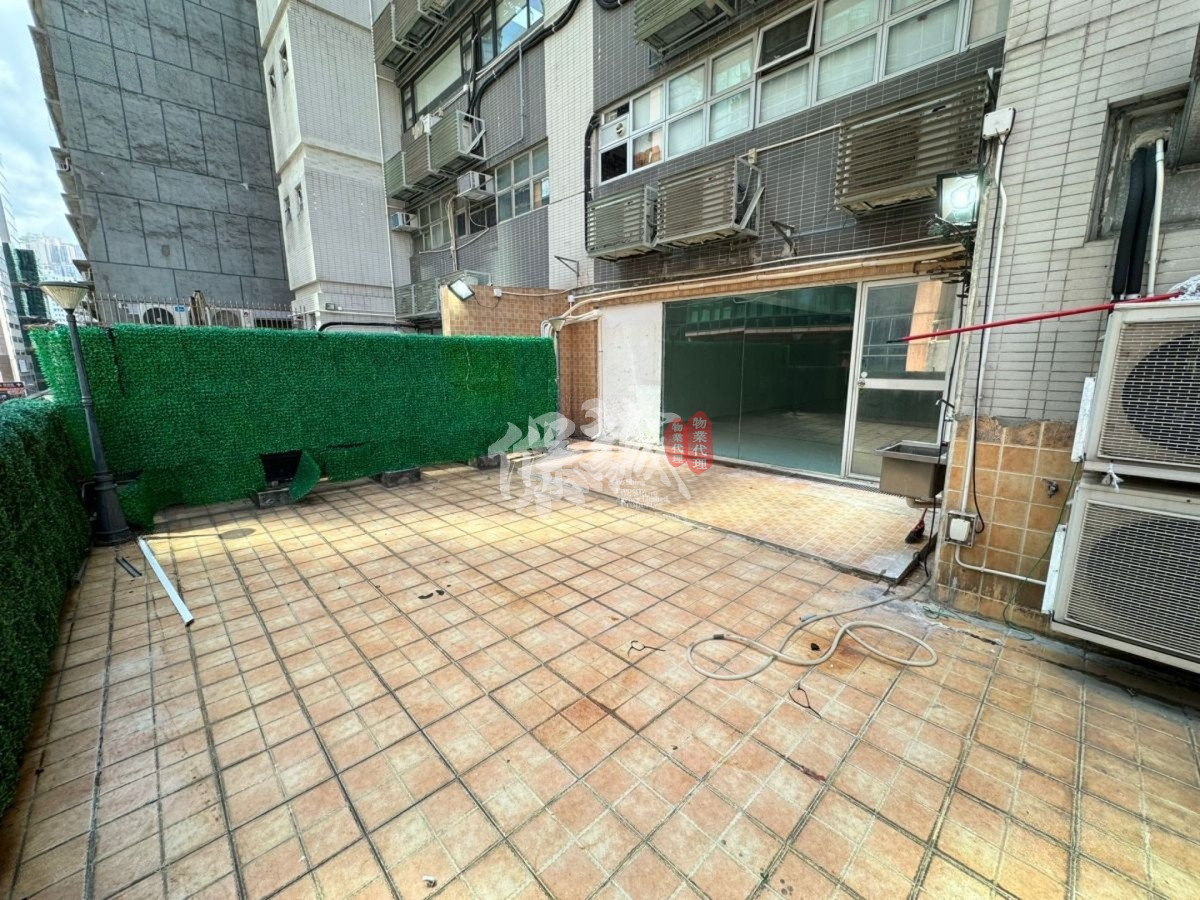 483呎大露台 前身party room 交通方便 多用途Studio - Photo 2