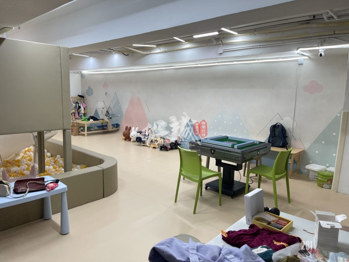 483呎大露台 前身party room 交通方便 多用途Studio - Photo 3