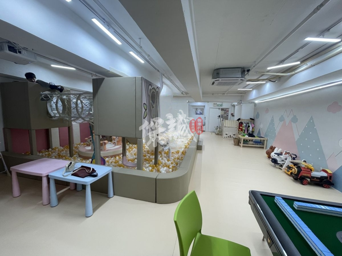 483呎大露台 前身party room 交通方便 多用途Studio - Photo 5